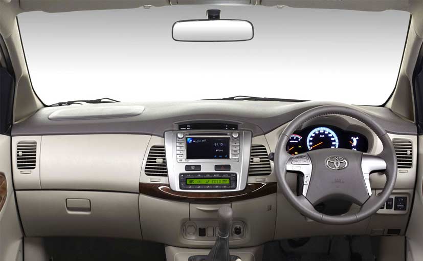 2016 Toyota Innova - Interior