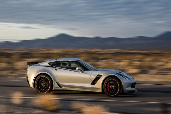 2016 Corvette Z06 Coupe Supercar Reviewed