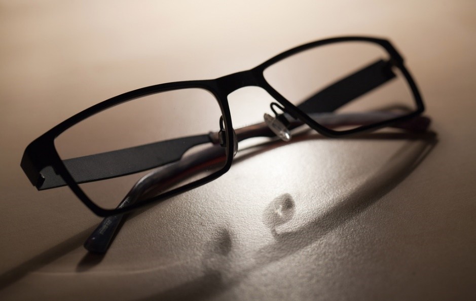 Wear Anti-Reflective Coating Glasses