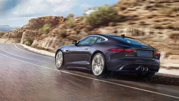 Performance of 2017 Jaguar F-Type