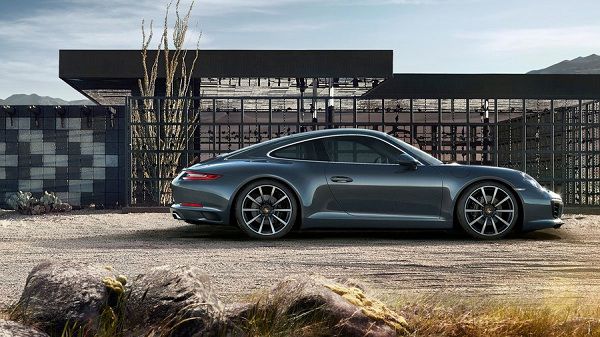 Exterior of the 2017 Porsche 911 Carrera