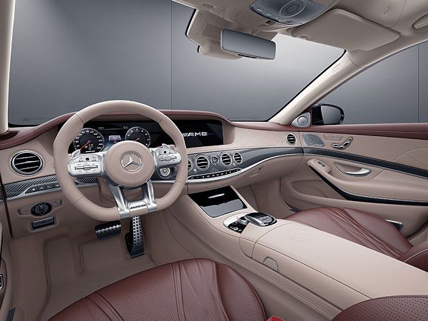 Interior of the 2018 Mercedes AMG S 65