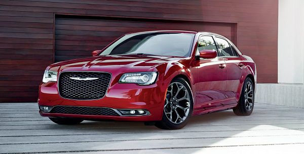 Exterior of 2018 Chrysler 300