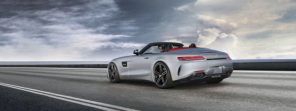 Exterior of the 2018 Mercedes-AMG GT Roadster