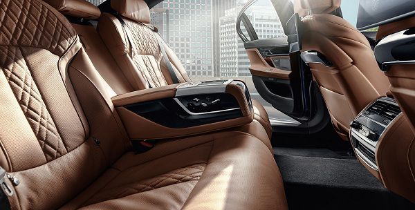 Interior of 2018 BMW Alpina B7