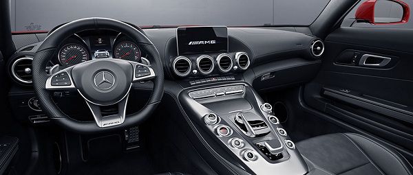 Interior of 2018 Mercedes-AMG GT Roadster